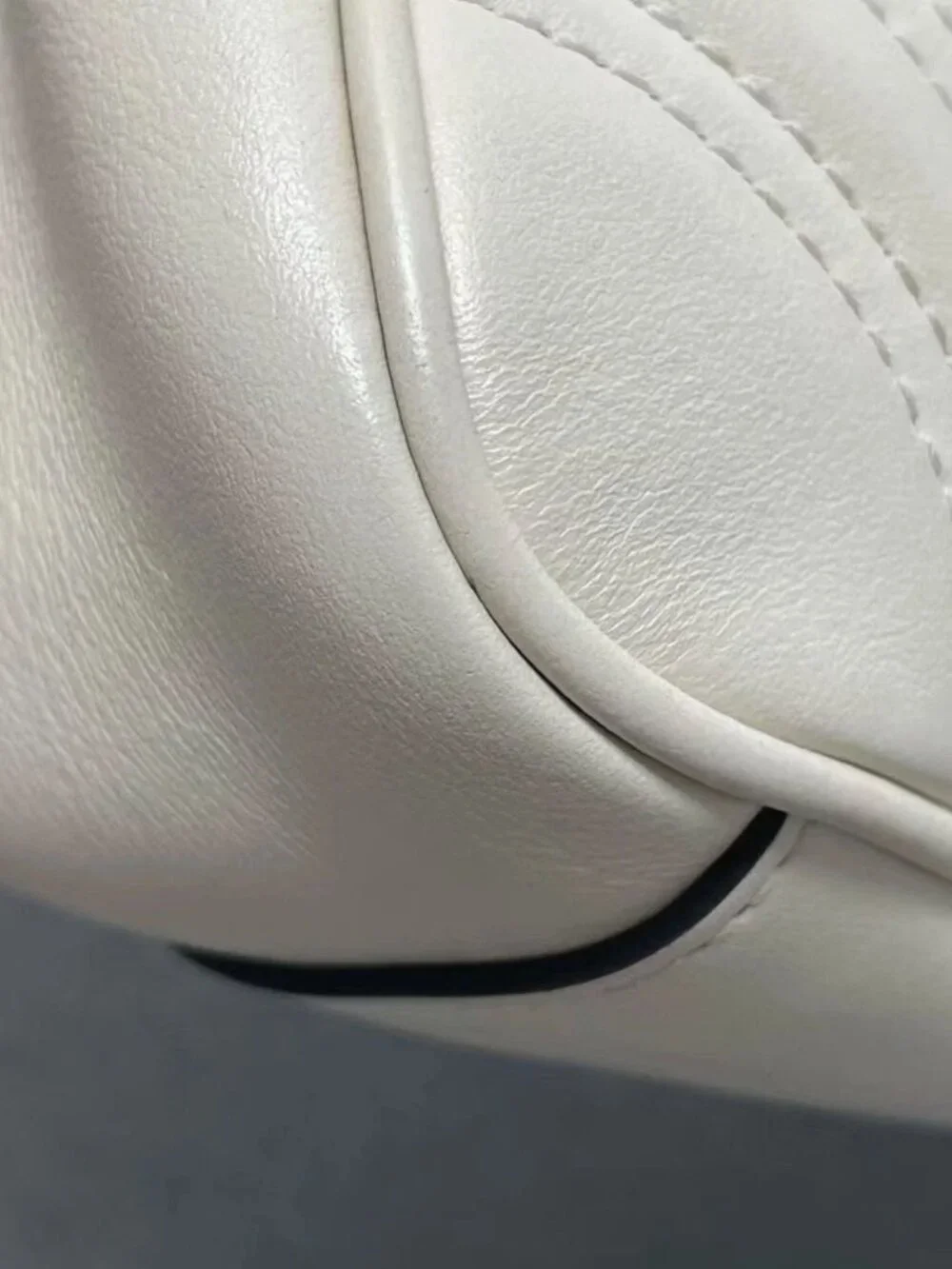 Gucci GG Marmont White Leather Chain Shoulder Bag